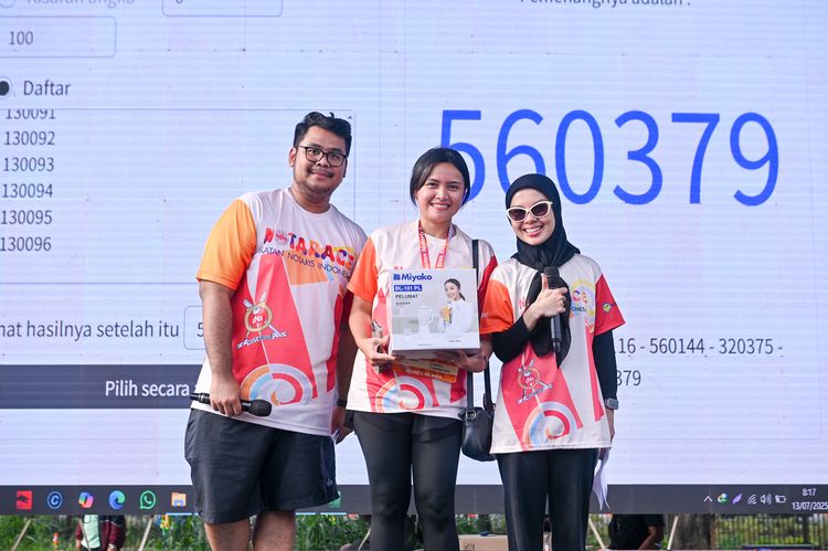 Race photo from NOTARACE 2025