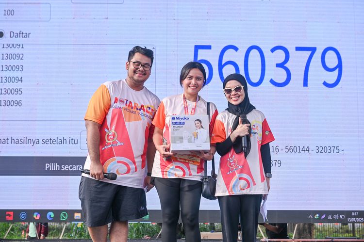 Race photo from NOTARACE 2025