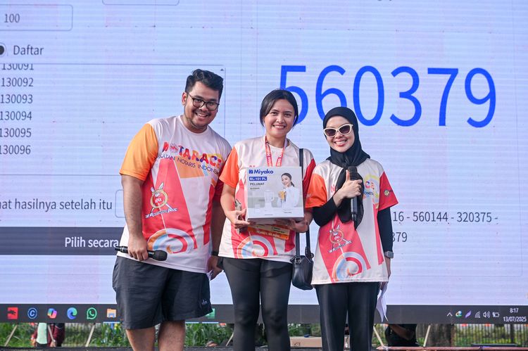 Race photo from NOTARACE 2025