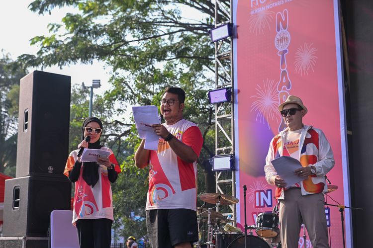 Race photo from NOTARACE 2025