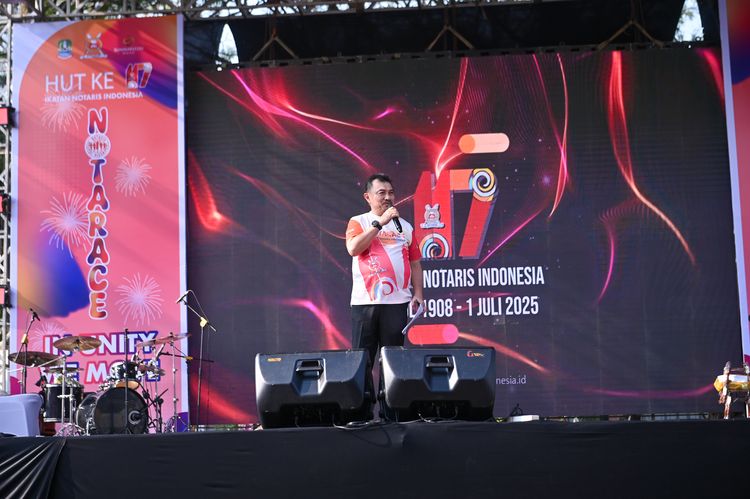Race photo from NOTARACE 2025