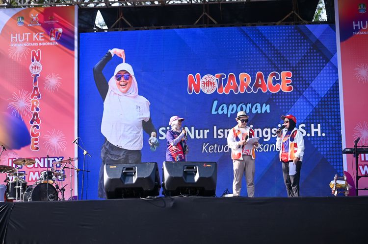 Race photo from NOTARACE 2025
