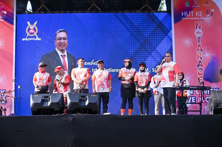 Race photo from NOTARACE 2025