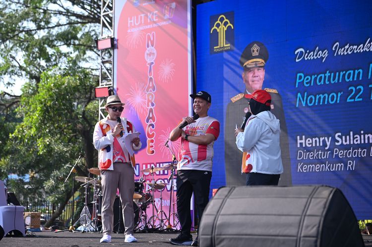 Race photo from NOTARACE 2025