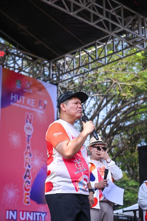 Race photo from NOTARACE 2025