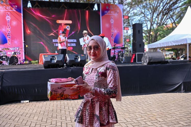 Race photo from NOTARACE 2025