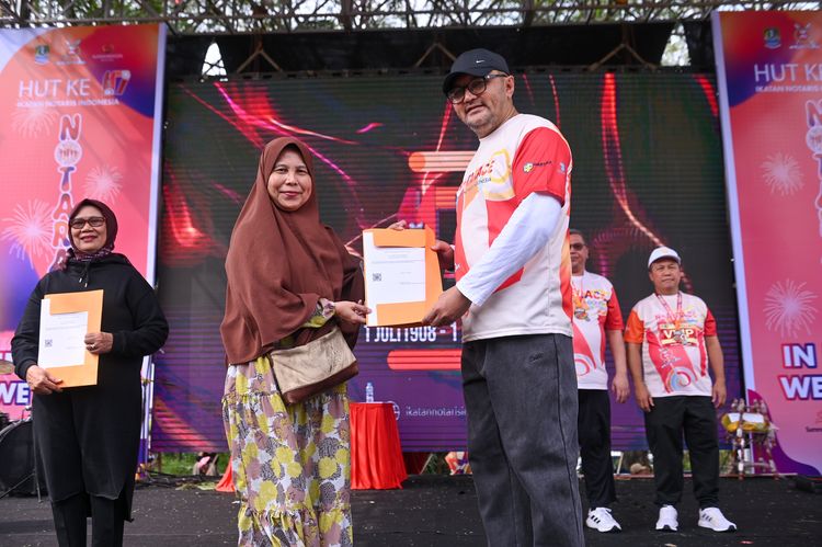 Race photo from NOTARACE 2025