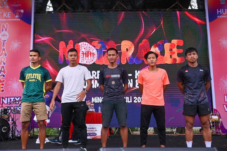 Race photo from NOTARACE 2025