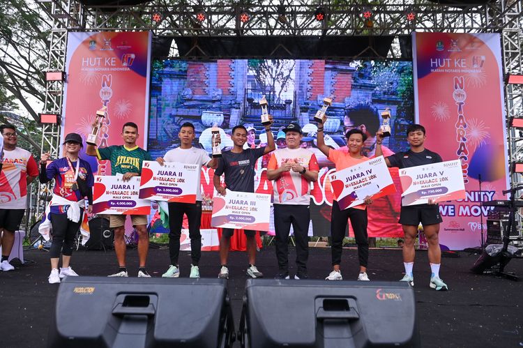 Race photo from NOTARACE 2025