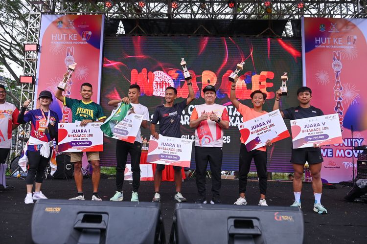 Race photo from NOTARACE 2025