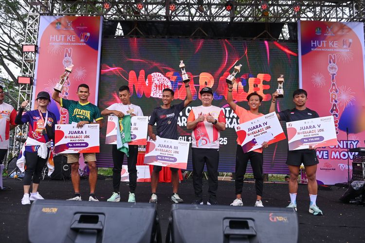 Race photo from NOTARACE 2025