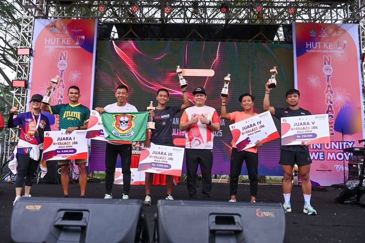 Race photo from NOTARACE 2025