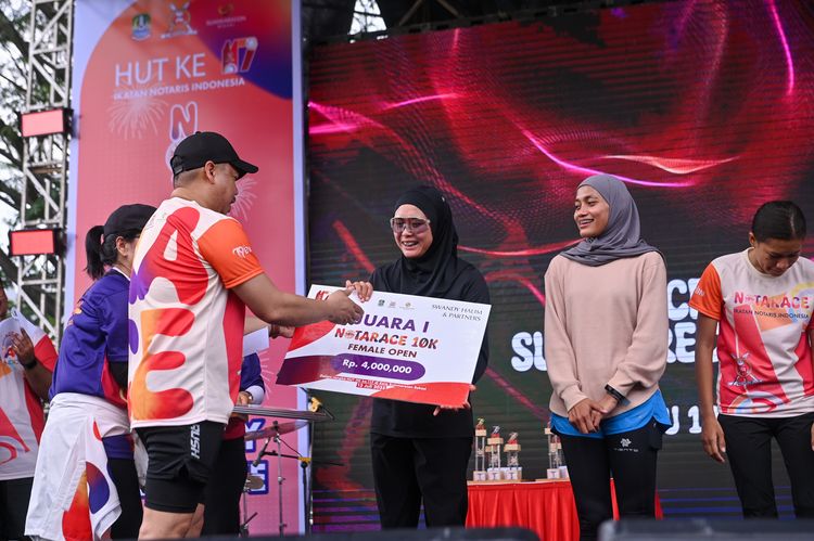 Race photo from NOTARACE 2025
