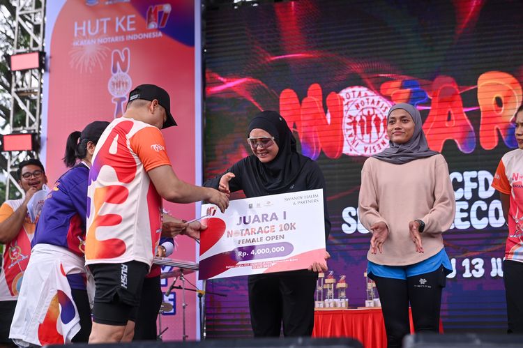 Race photo from NOTARACE 2025