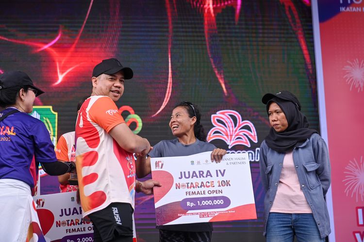 Race photo from NOTARACE 2025