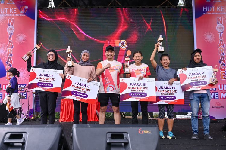 Race photo from NOTARACE 2025