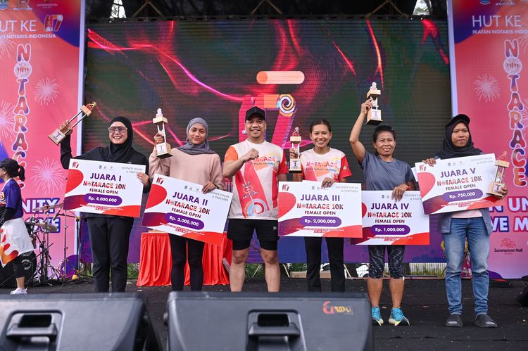 Race photo from NOTARACE 2025