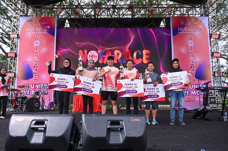 Race photo from NOTARACE 2025