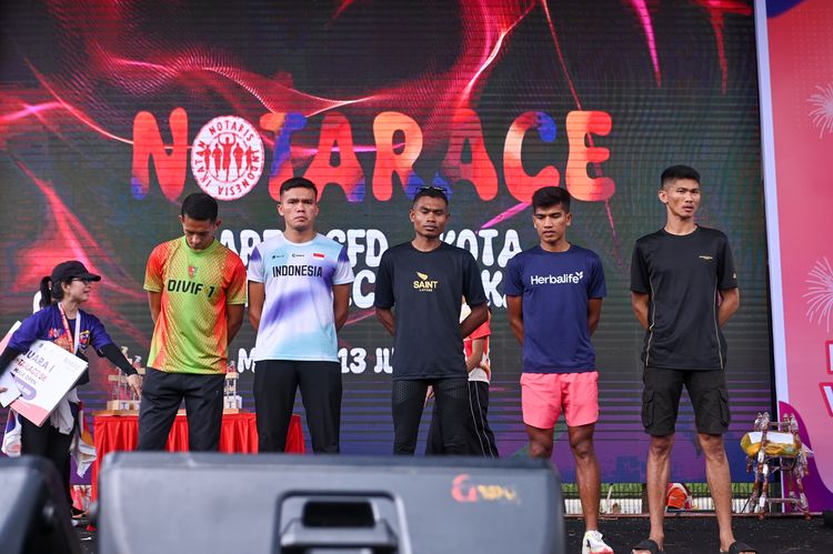 Race photo from NOTARACE 2025
