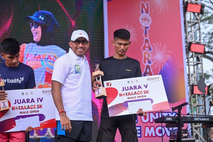 Race photo from NOTARACE 2025