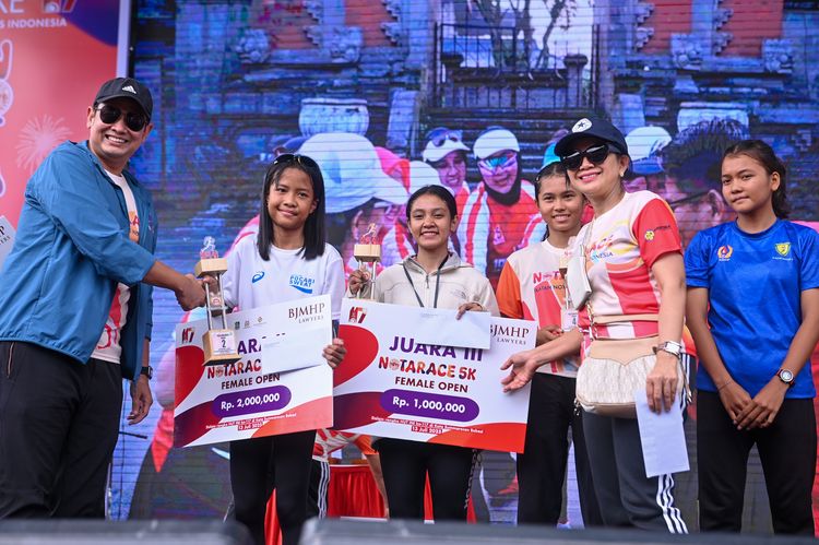 Race photo from NOTARACE 2025