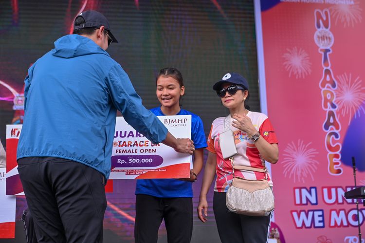 Race photo from NOTARACE 2025