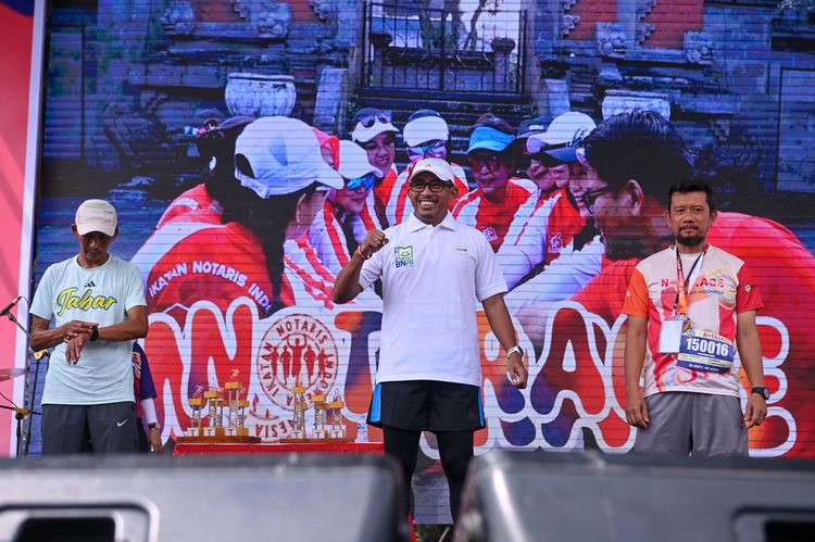 Race photo from NOTARACE 2025