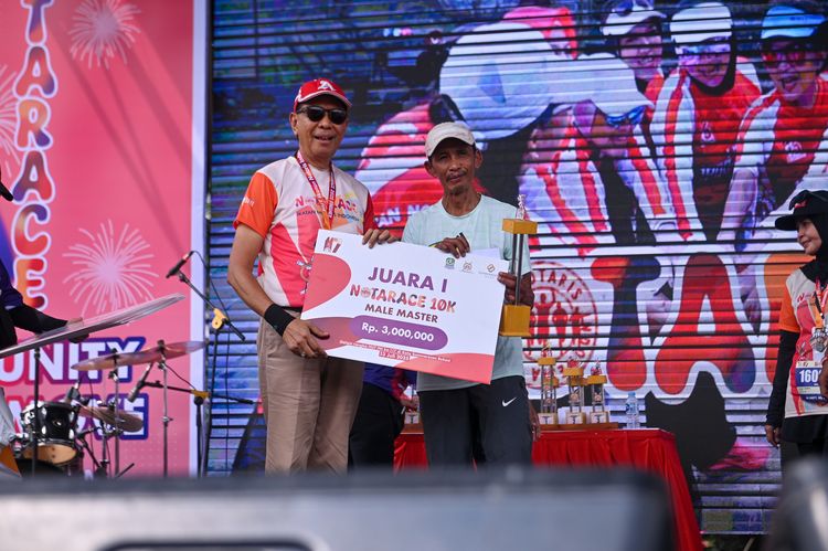 Race photo from NOTARACE 2025