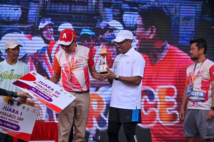 Race photo from NOTARACE 2025