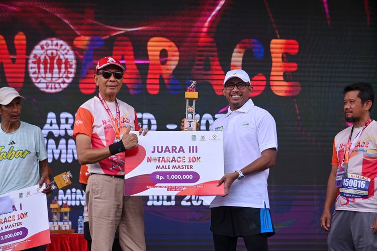 Race photo from NOTARACE 2025