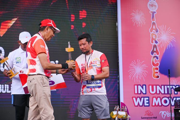 Race photo from NOTARACE 2025