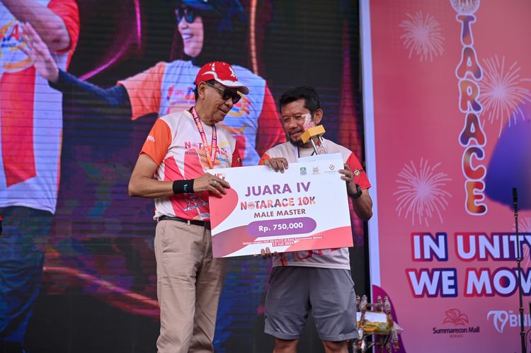 Race photo from NOTARACE 2025