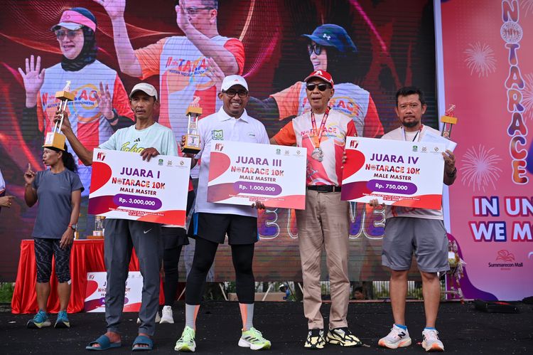 Race photo from NOTARACE 2025