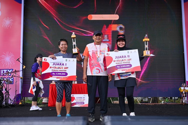 Race photo from NOTARACE 2025
