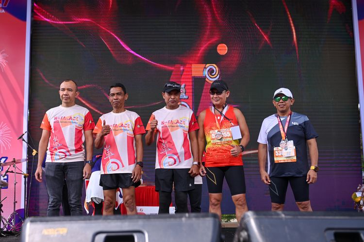 Race photo from NOTARACE 2025