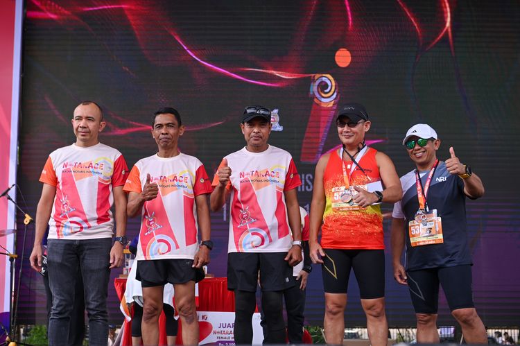 Race photo from NOTARACE 2025