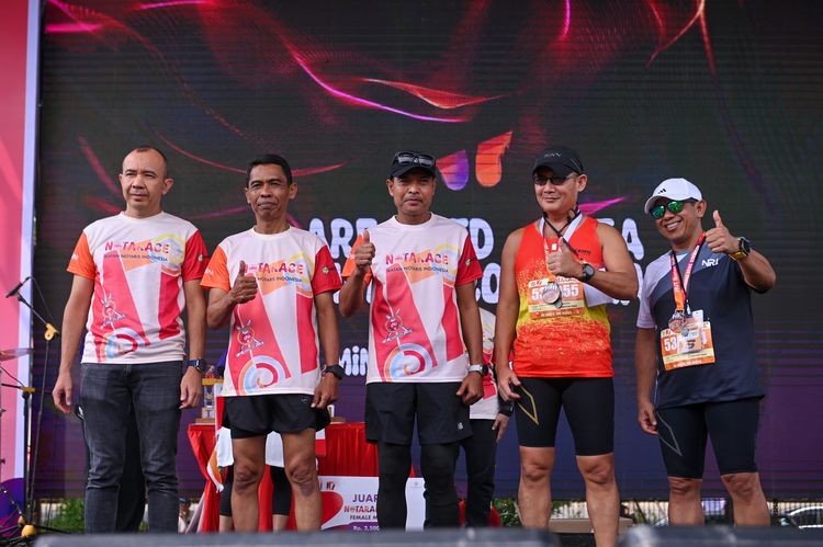 Race photo from NOTARACE 2025