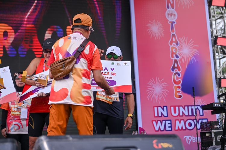 Race photo from NOTARACE 2025