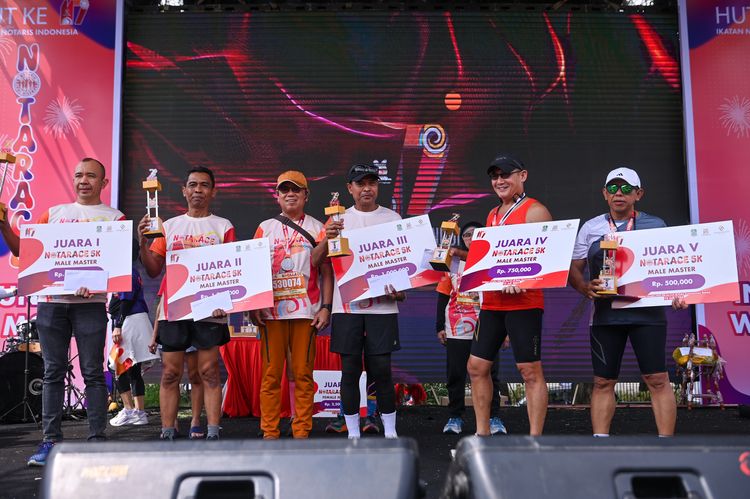 Race photo from NOTARACE 2025