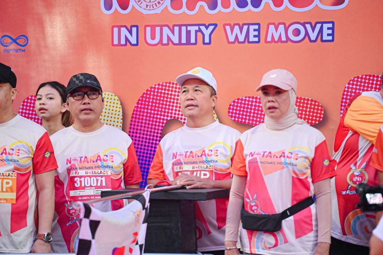 Race photo from NOTARACE 2025