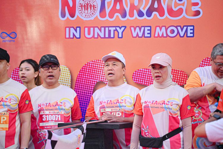 Race photo from NOTARACE 2025