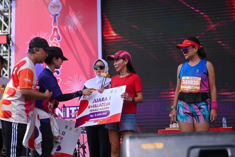 Race photo from NOTARACE 2025