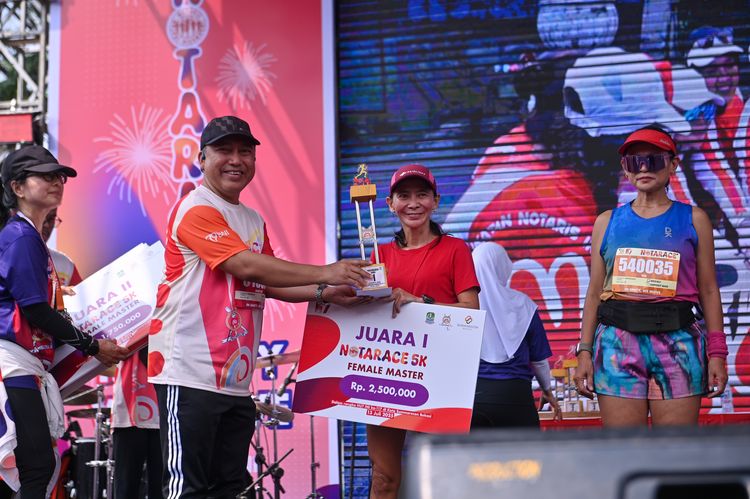 Race photo from NOTARACE 2025