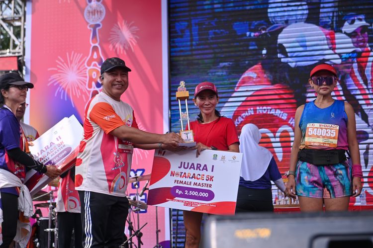 Race photo from NOTARACE 2025