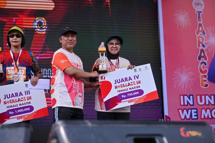 Race photo from NOTARACE 2025