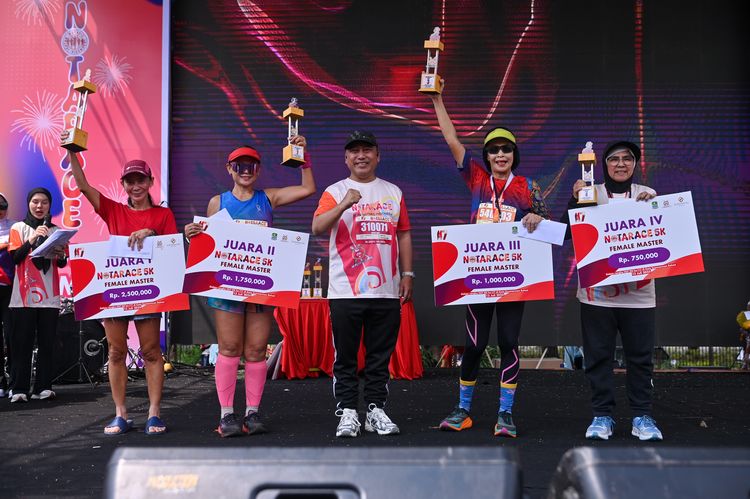Race photo from NOTARACE 2025