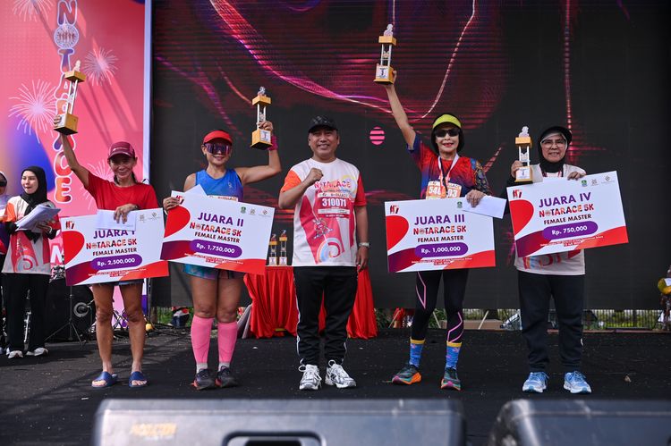 Race photo from NOTARACE 2025