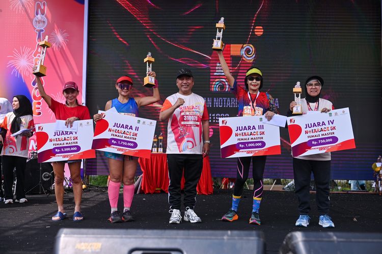 Race photo from NOTARACE 2025