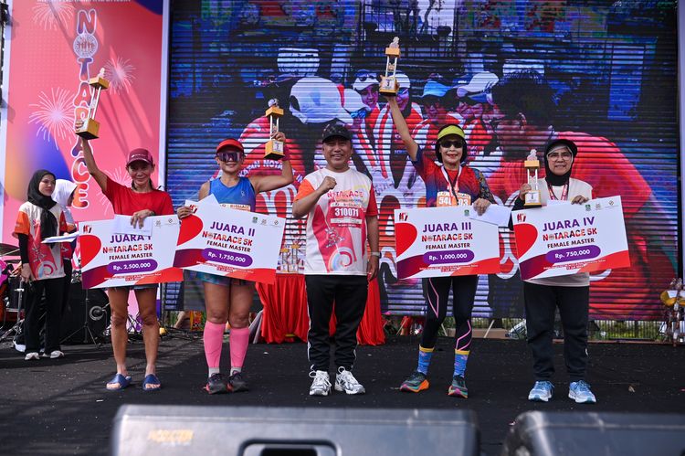 Race photo from NOTARACE 2025