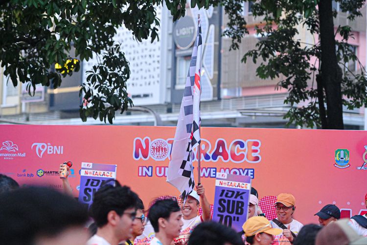 Race photo from NOTARACE 2025